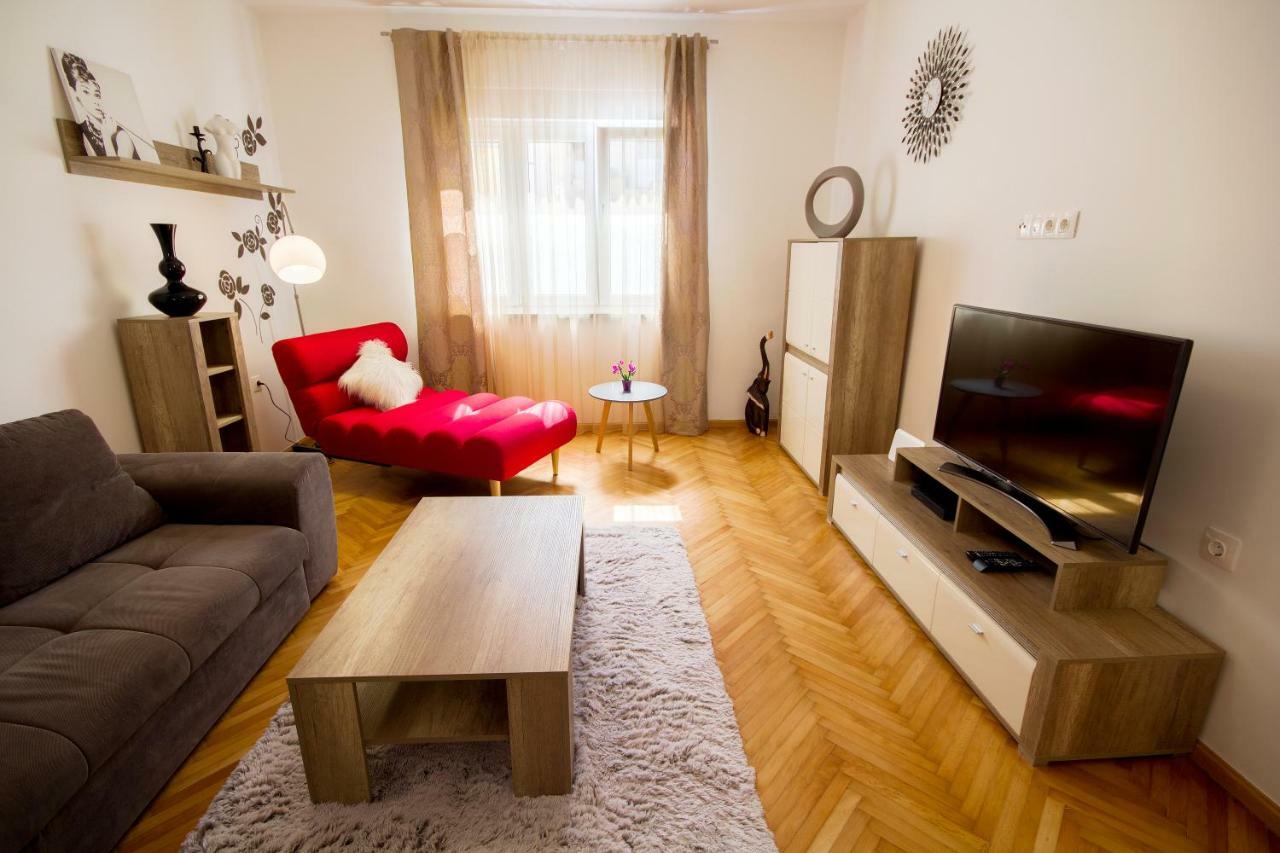 Centar Sonja Apartment *